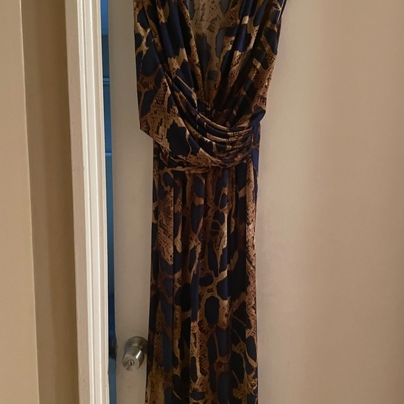 Multi colored side split dress - Picture 2 of 3